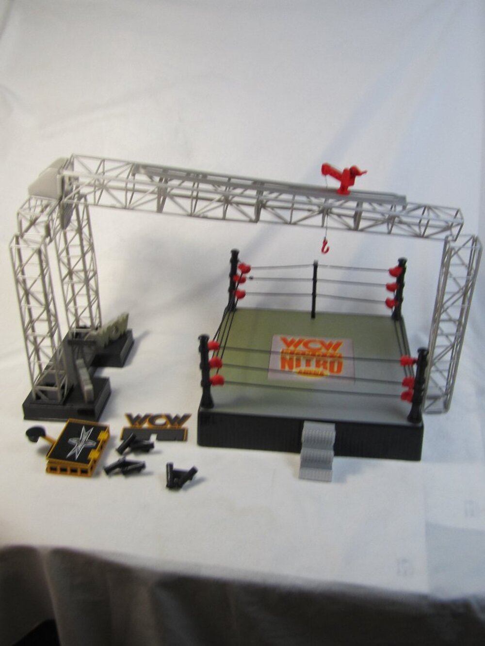 Toy Biz 1999 WCW Monday Nitro Wrestling Ring Arena - Incomplete - Sound Works
